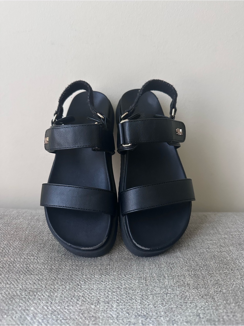 Steve Madden Black Sandals
